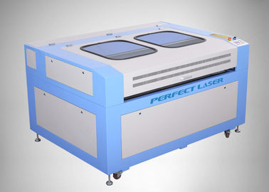 Stof Leer Textiel CO2-lasergraveermachine met automatische invoerfunctie