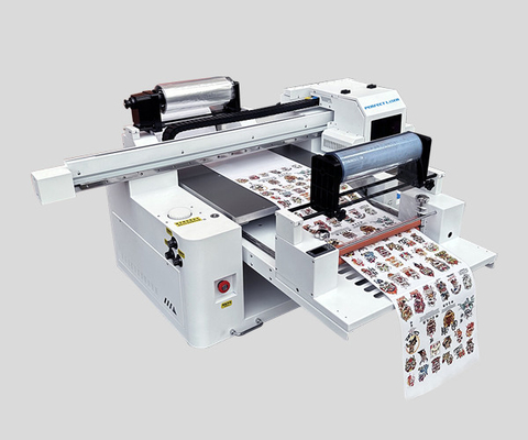 Kleine Drie-spuit Acryl Plastic Crystal Label Roll to Roll UV Flatbed Integrated Printing Machine